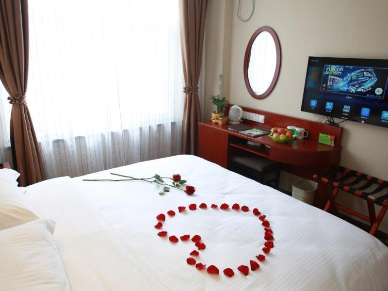 Greentree Inn Bole Wanxianghui Express Hotel Dış mekan fotoğraf