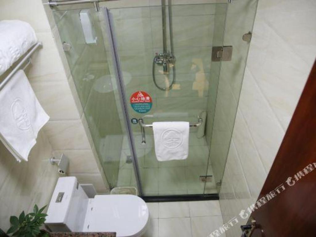 Greentree Inn Bole Wanxianghui Express Hotel Dış mekan fotoğraf