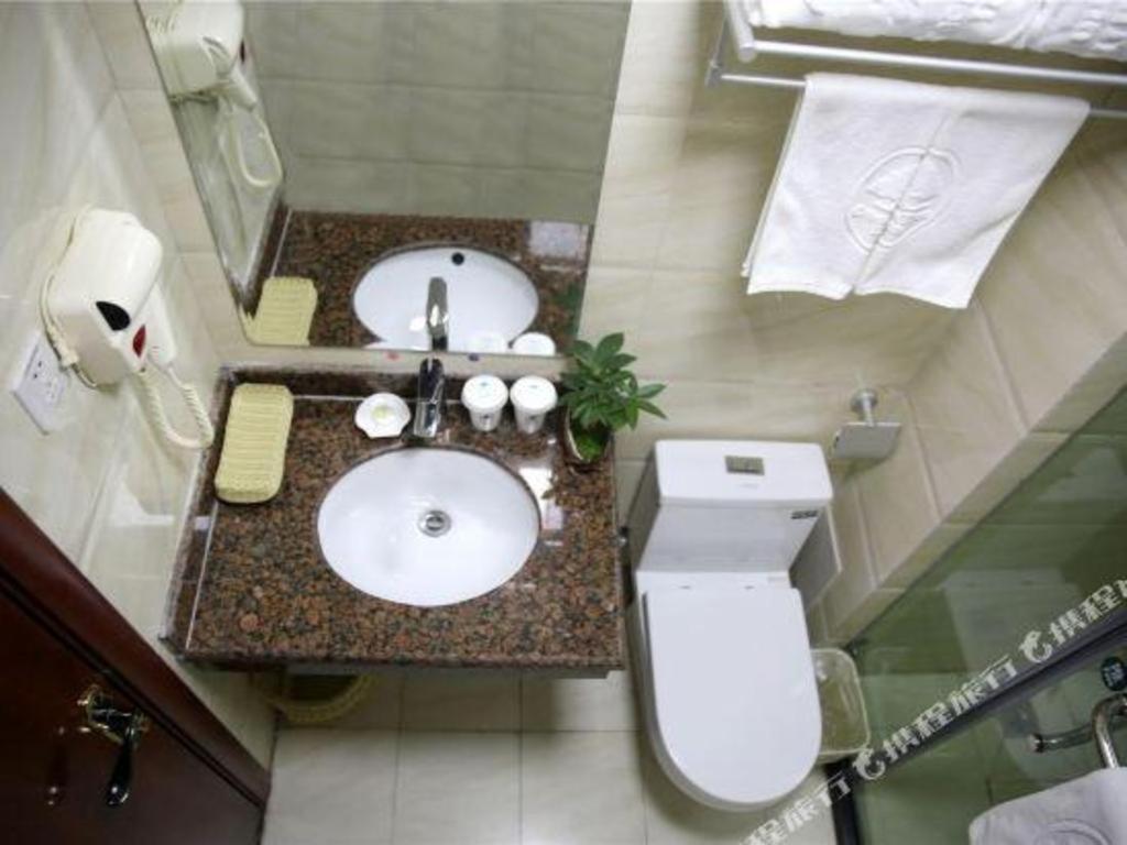 Greentree Inn Bole Wanxianghui Express Hotel Dış mekan fotoğraf