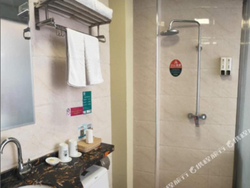 Greentree Inn Bole Wanxianghui Express Hotel Dış mekan fotoğraf
