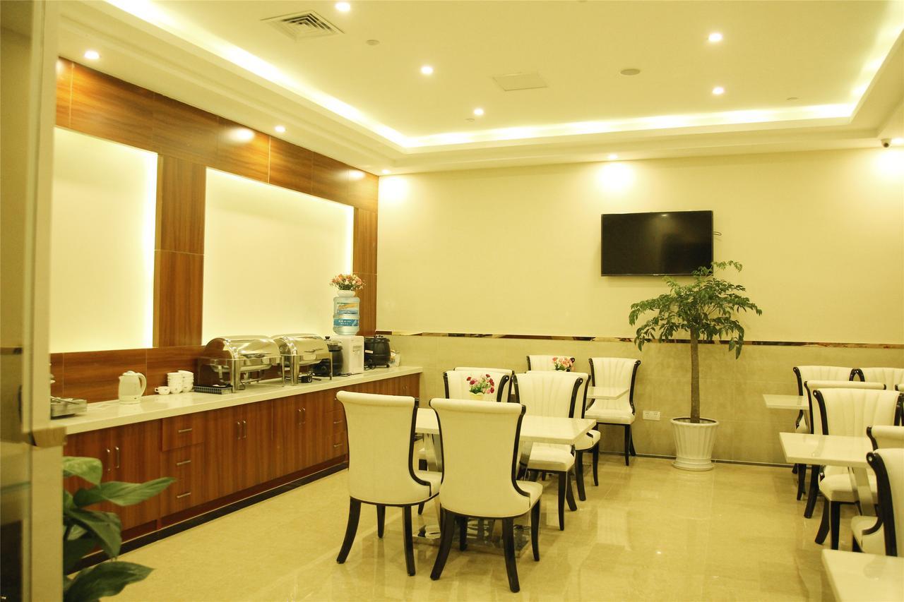 Greentree Inn Bole Wanxianghui Express Hotel Dış mekan fotoğraf